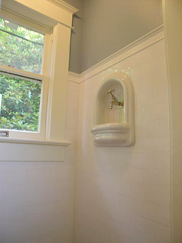 Gymnasium Spitter as a powder room sink